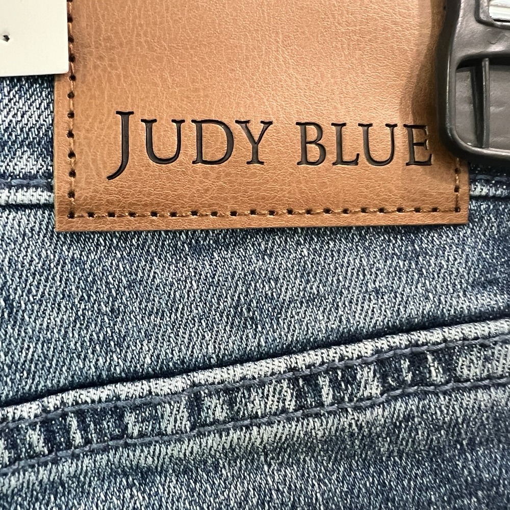 Judy Blue Women's Flare High Rise Jeans Size 14W Bohemian Western Stretchy New - Picture 6 of 11